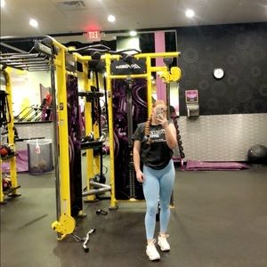 Meet your Posher, Olivea